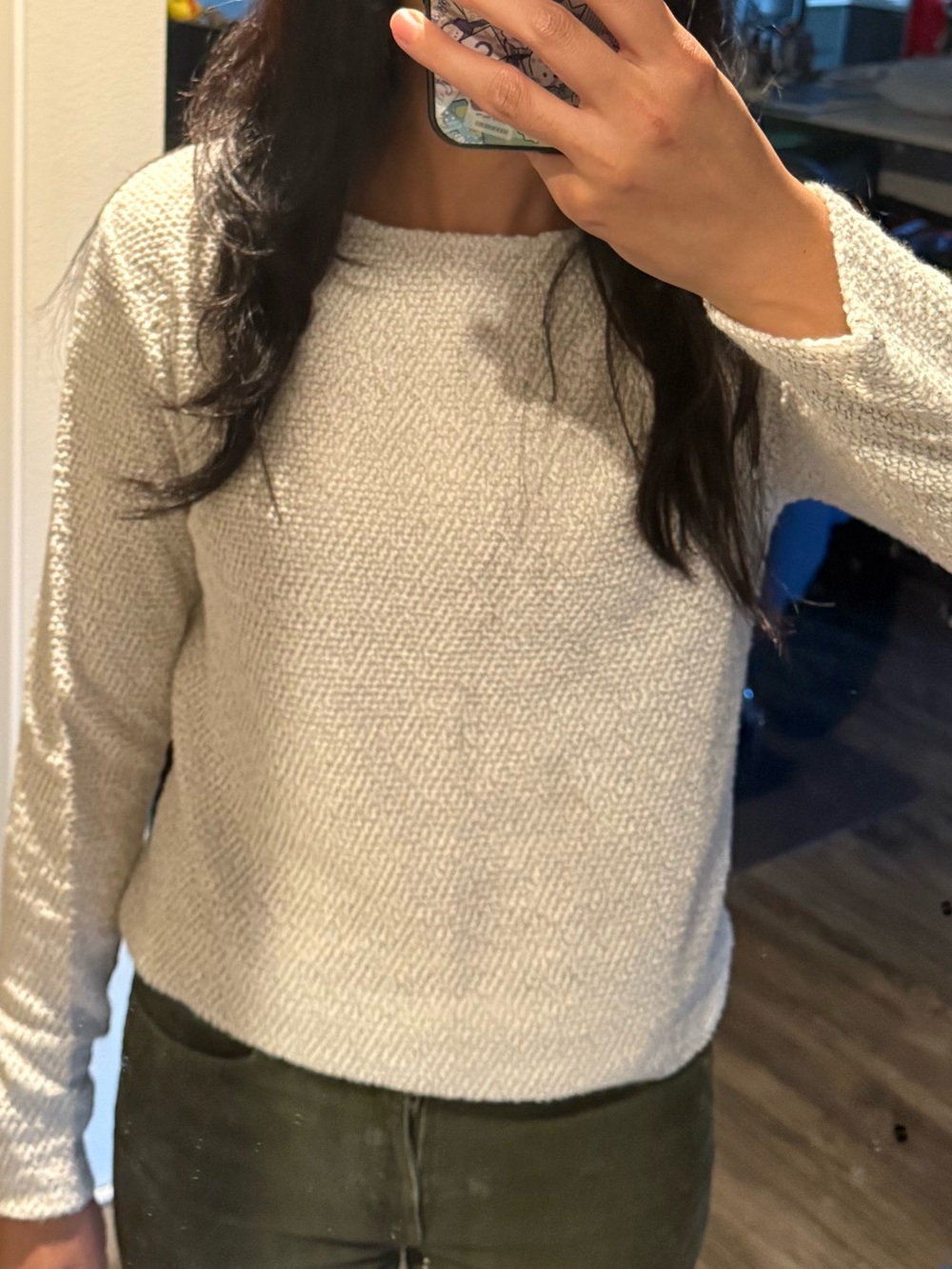 H&M Ivory Knit Long Sleeve Top